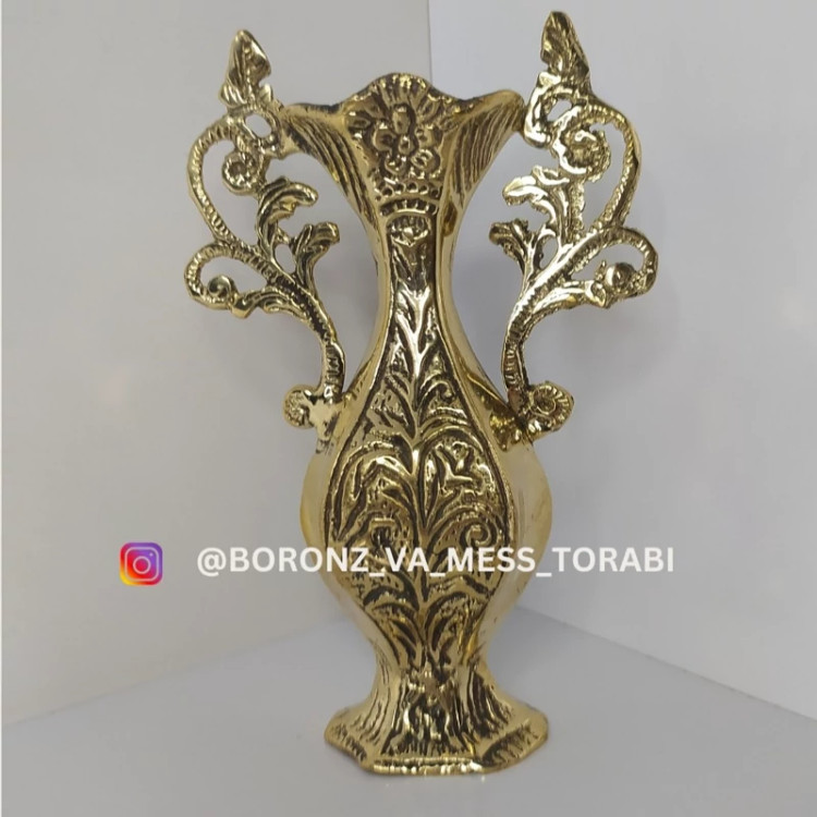 گلدان متوسط دسته دار برنزی