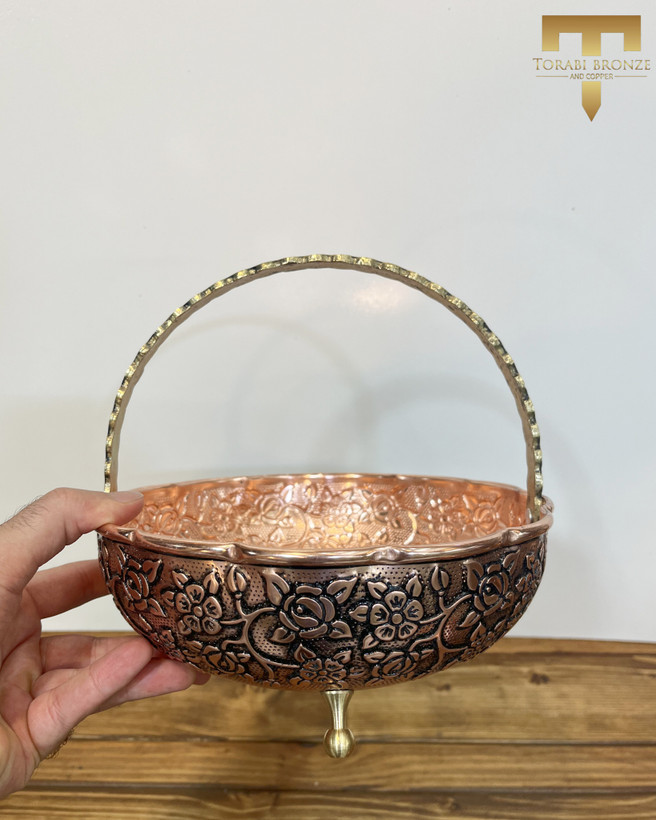 سبد مسی طرح گلبرگ قرمز سایز متوسط