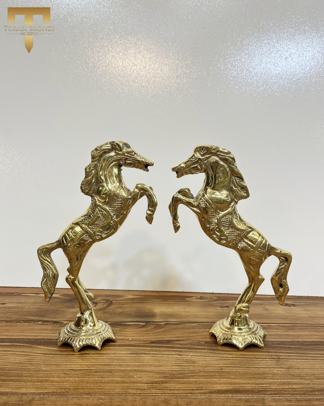 مجسمه تکی برنزی اسب پرشی کوچک